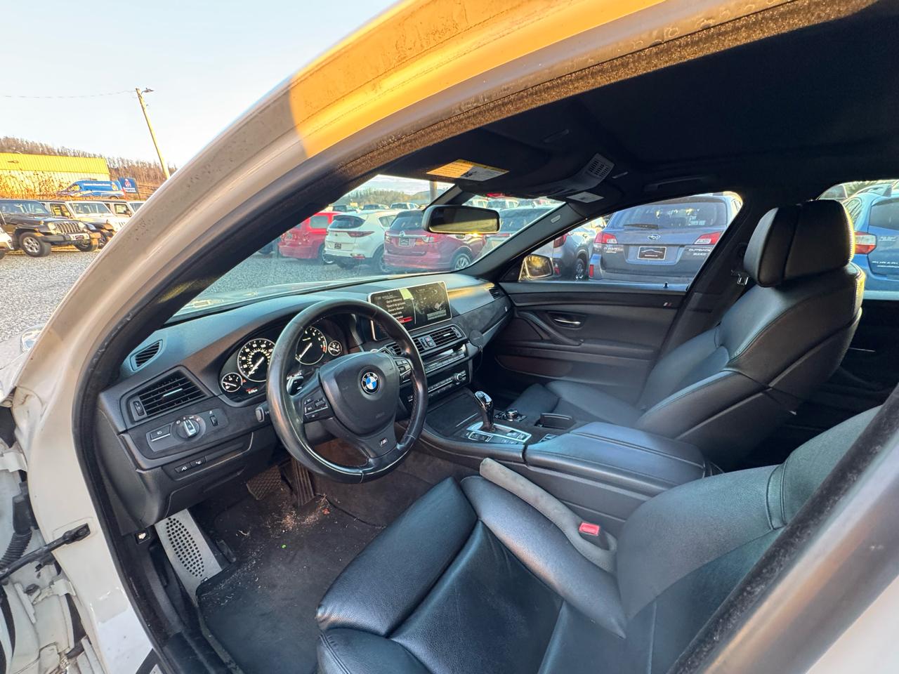 BMW 5 Series 4dr Sdn 535i RWD 2013