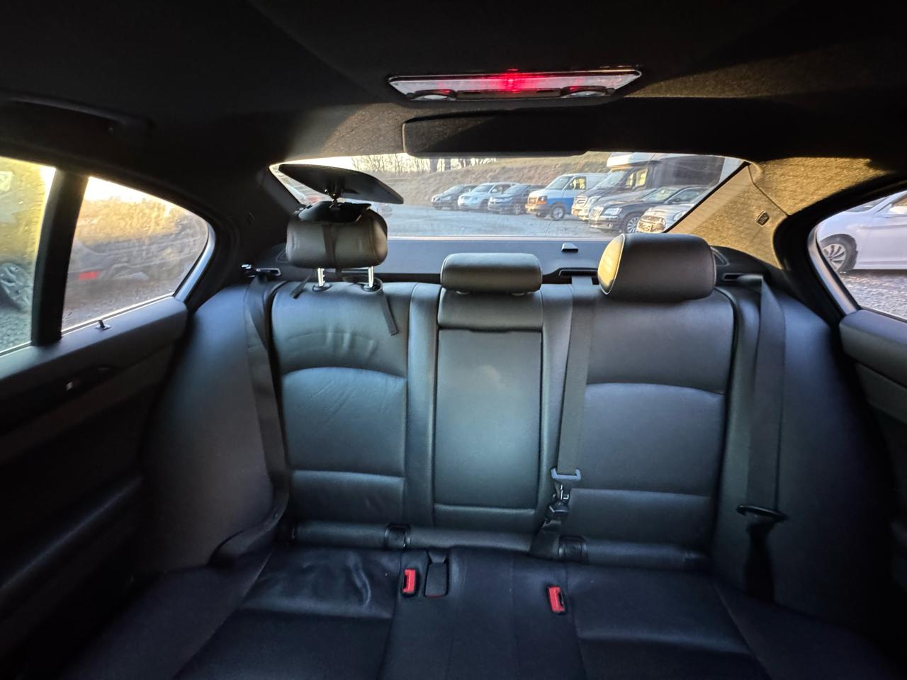 BMW 5 Series 4dr Sdn 535i RWD 2013