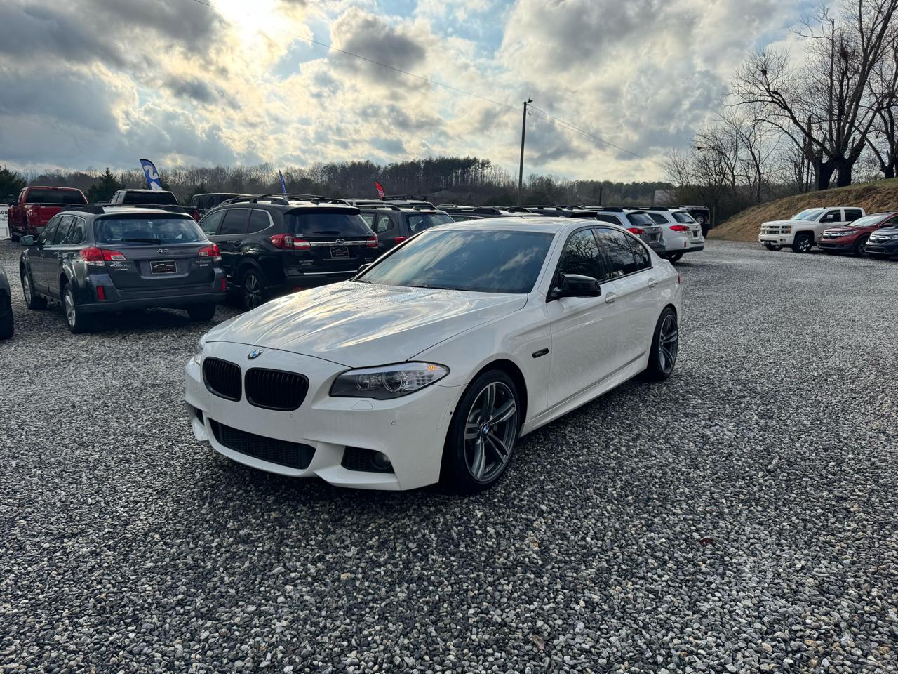 BMW 5 Series 4dr Sdn 535i RWD 2013