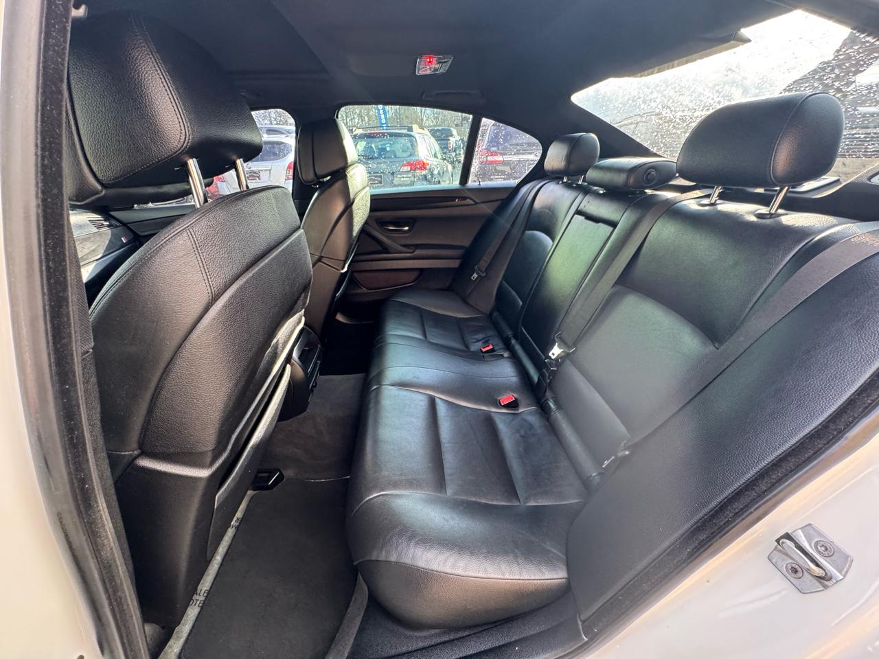 BMW 5 Series 4dr Sdn 535i RWD 2013