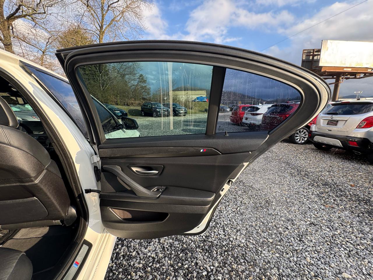 BMW 5 Series 4dr Sdn 535i RWD 2013