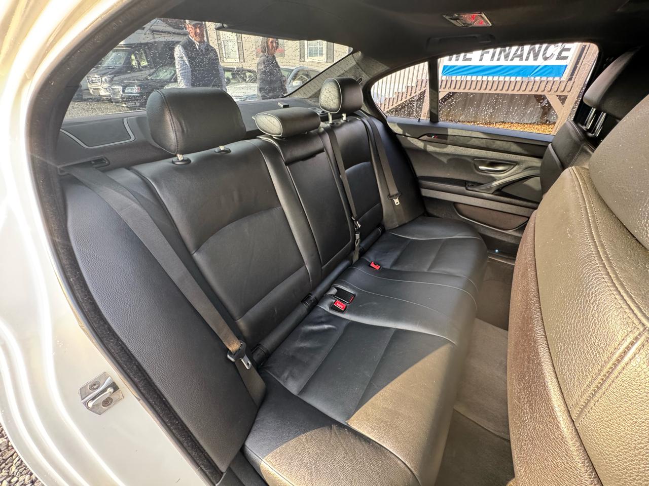 BMW 5 Series 4dr Sdn 535i RWD 2013