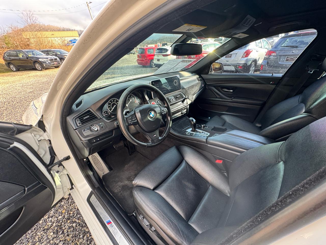 BMW 5 Series 4dr Sdn 535i RWD 2013