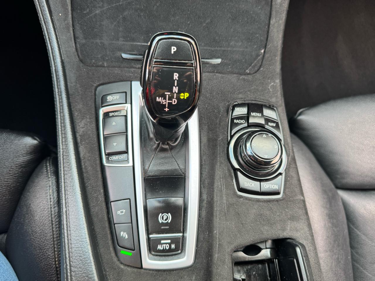 BMW 5 Series 4dr Sdn 535i RWD 2013