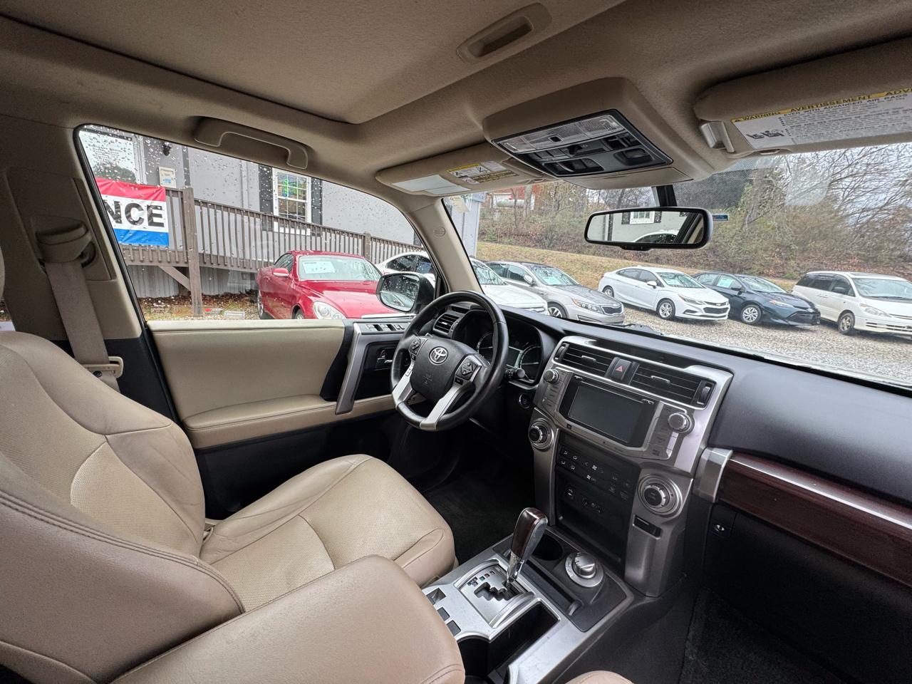 Toyota 4Runner Limited 4WD V6 2015