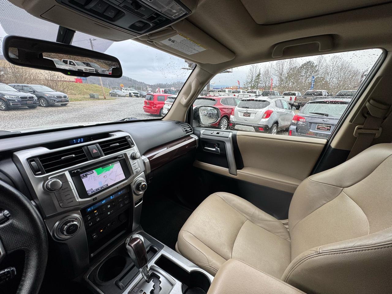 Toyota 4Runner Limited 4WD V6 2015