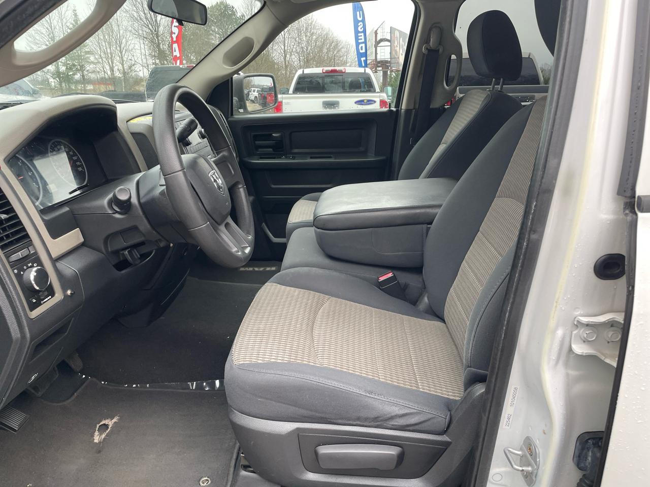 Dodge Ram 1500 SLT 4WD 2010