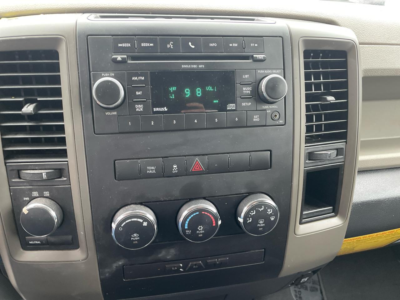 Dodge Ram 1500 SLT 4WD 2010