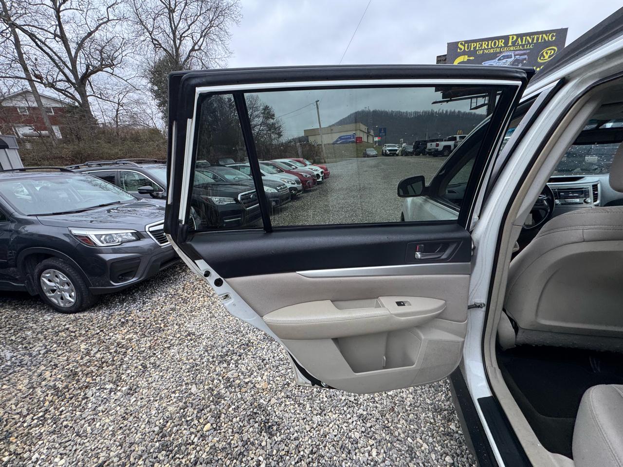 Subaru Outback 4dr Wgn H4 Auto 2.5i Premium 2013