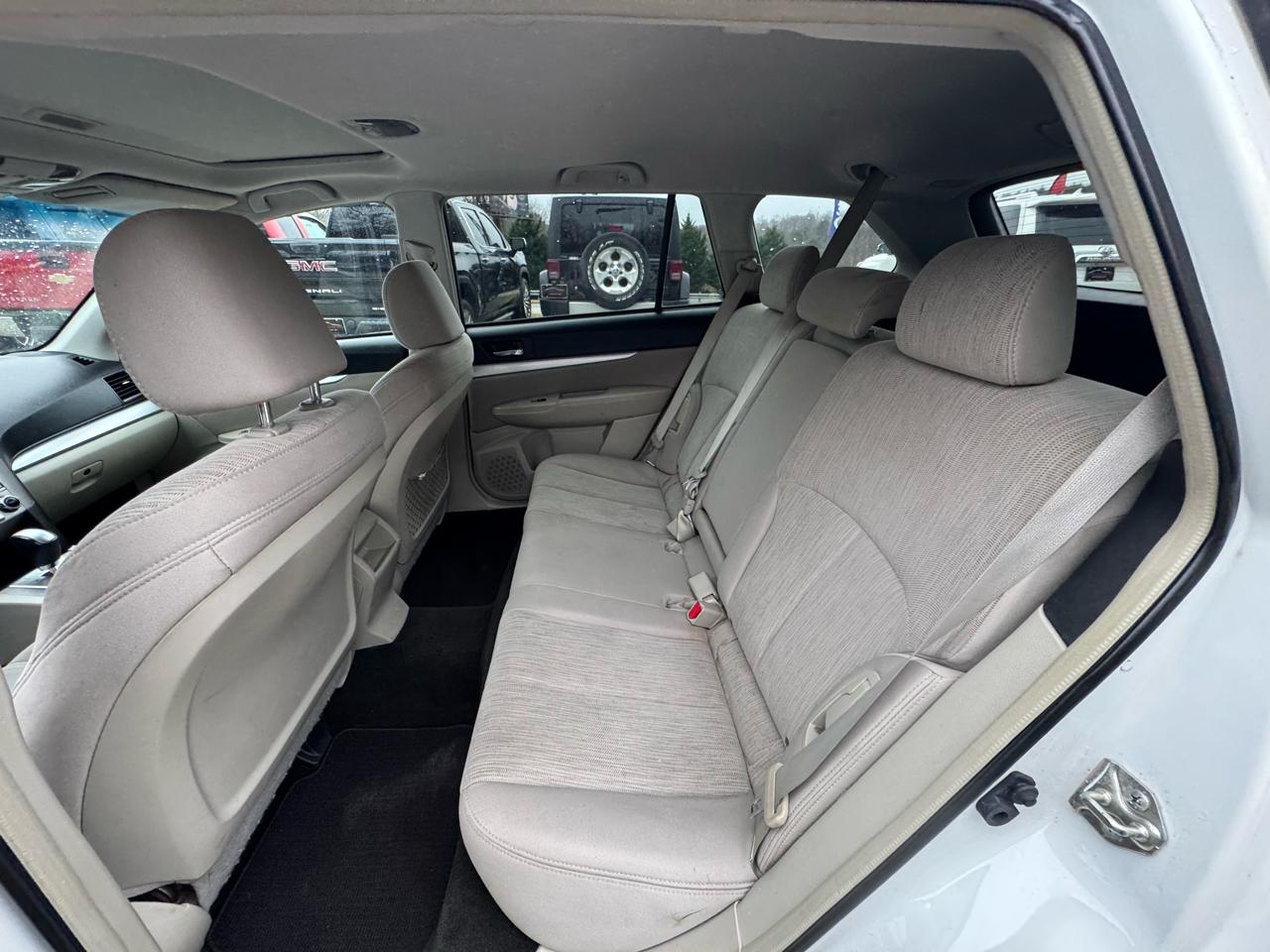 Subaru Outback 4dr Wgn H4 Auto 2.5i Premium 2013