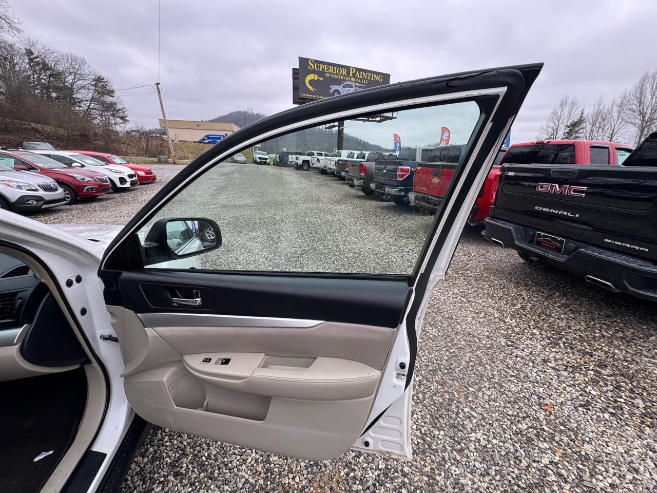 Subaru Outback 4dr Wgn H4 Auto 2.5i Premium 2013