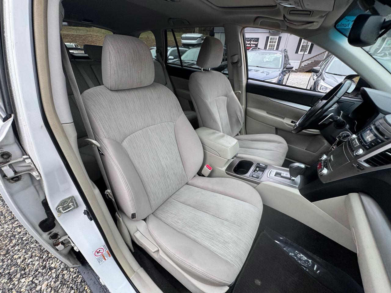 Subaru Outback 4dr Wgn H4 Auto 2.5i Premium 2013