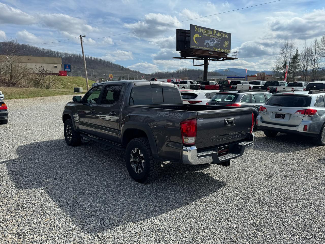 Toyota Tacoma TRD Off Road Double Cab 5' Bed V6 4x4 AT (Natl) 2017