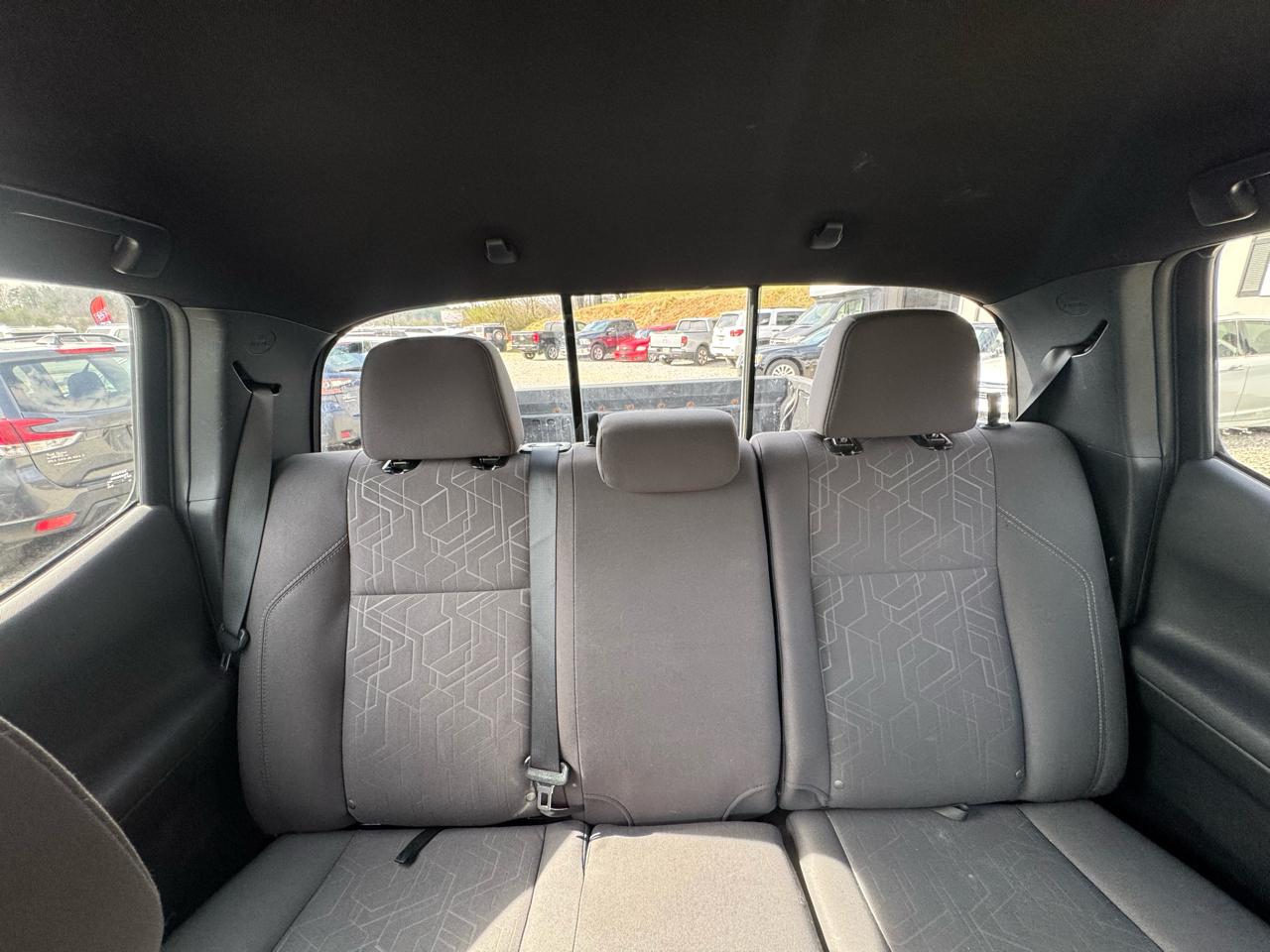 Toyota Tacoma TRD Off Road Double Cab 5' Bed V6 4x4 AT (Natl) 2017