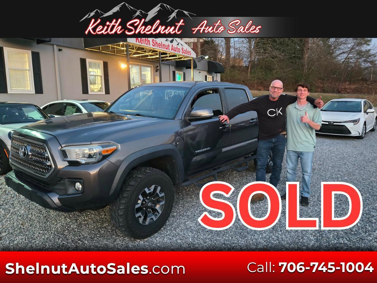 Toyota Tacoma TRD Off Road Double Cab 5' Bed V6 4x4 AT (Natl) 2017
