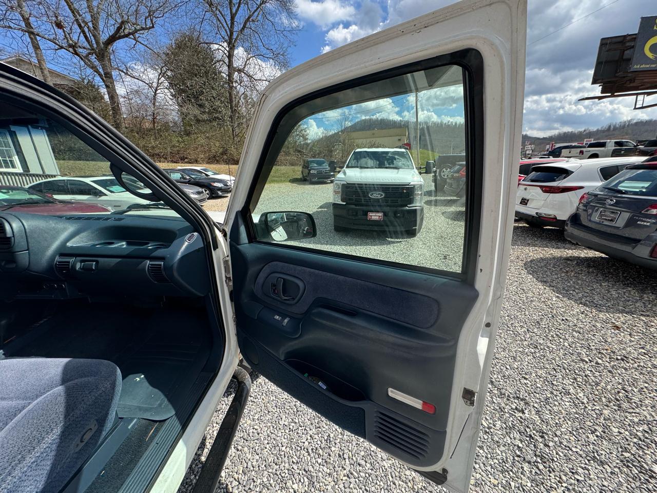 Chevrolet C/K 1500 Ext Cab 141.5" WB 4WD 1995