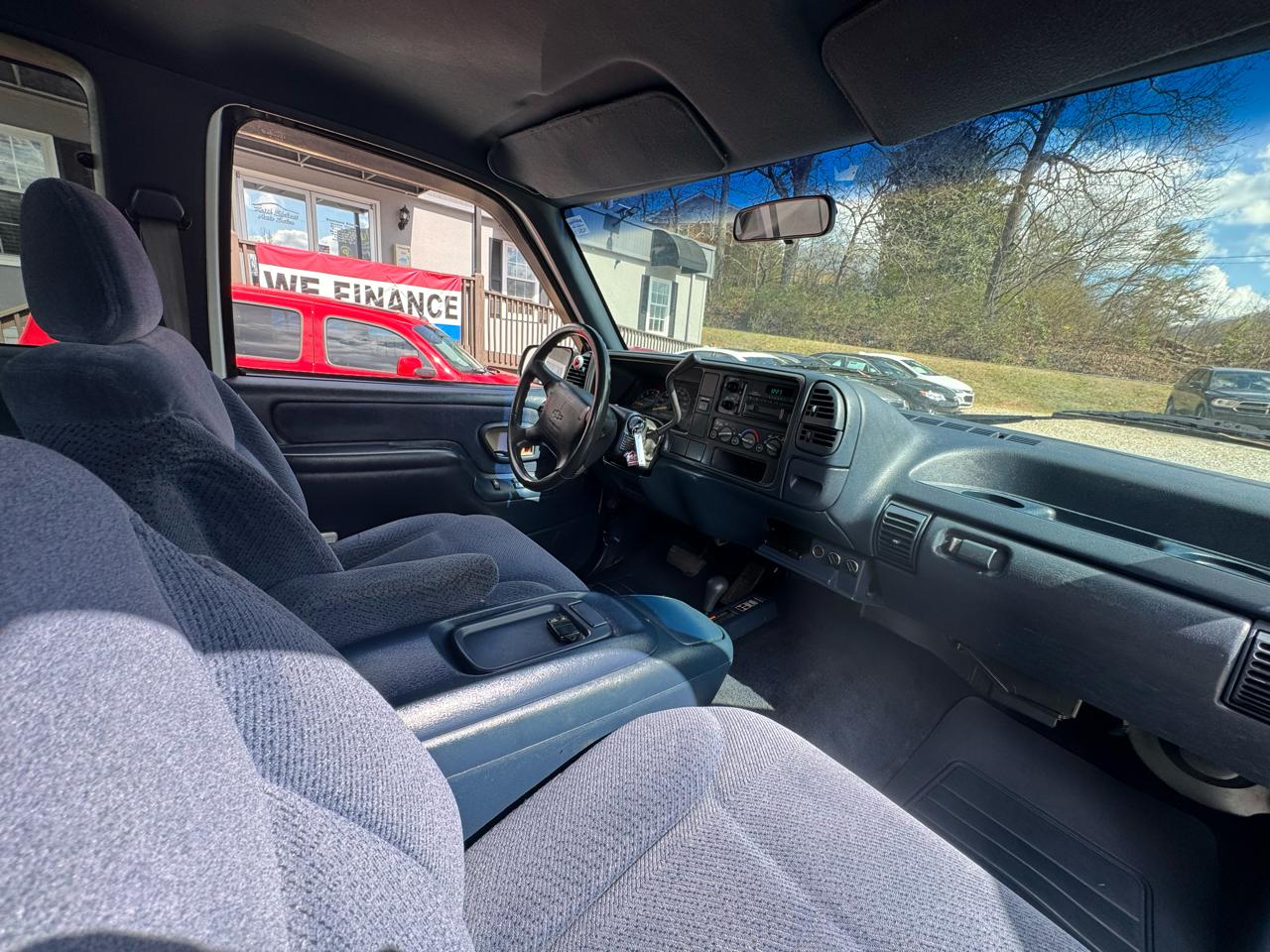 Chevrolet C/K 1500 Ext Cab 141.5" WB 4WD 1995