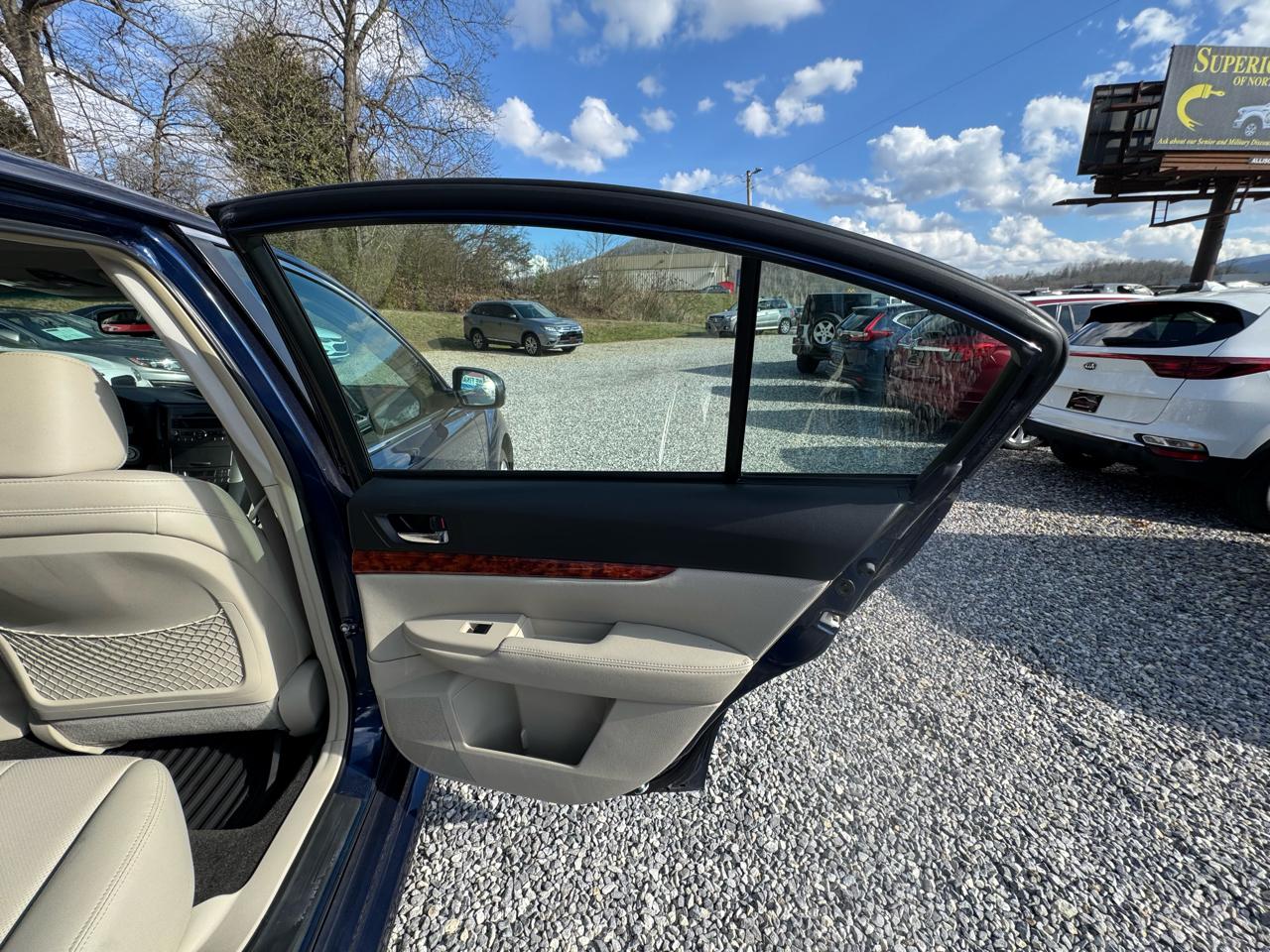 Subaru Legacy 4dr Sdn H4 Auto 2.5i Ltd Pwr Moon 2011