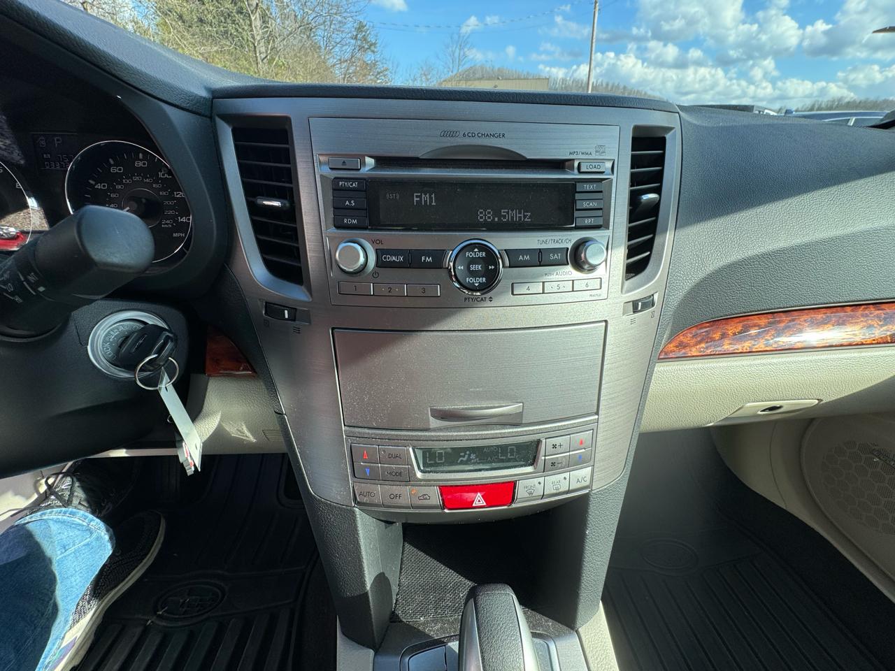 Subaru Legacy 4dr Sdn H4 Auto 2.5i Ltd Pwr Moon 2011