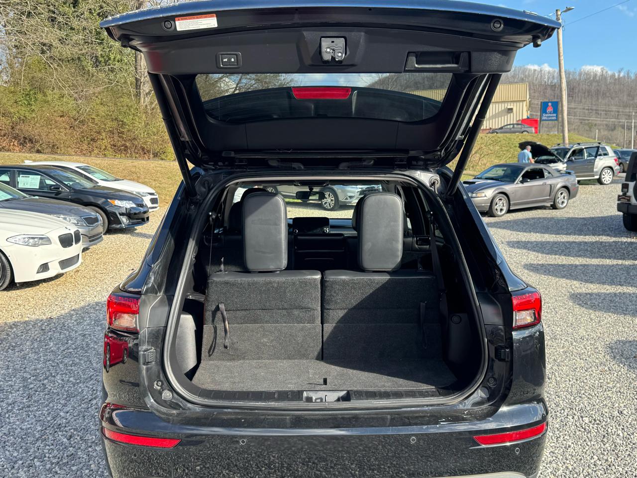 Mitsubishi Outlander SE Launch Edition S-AWC 2022