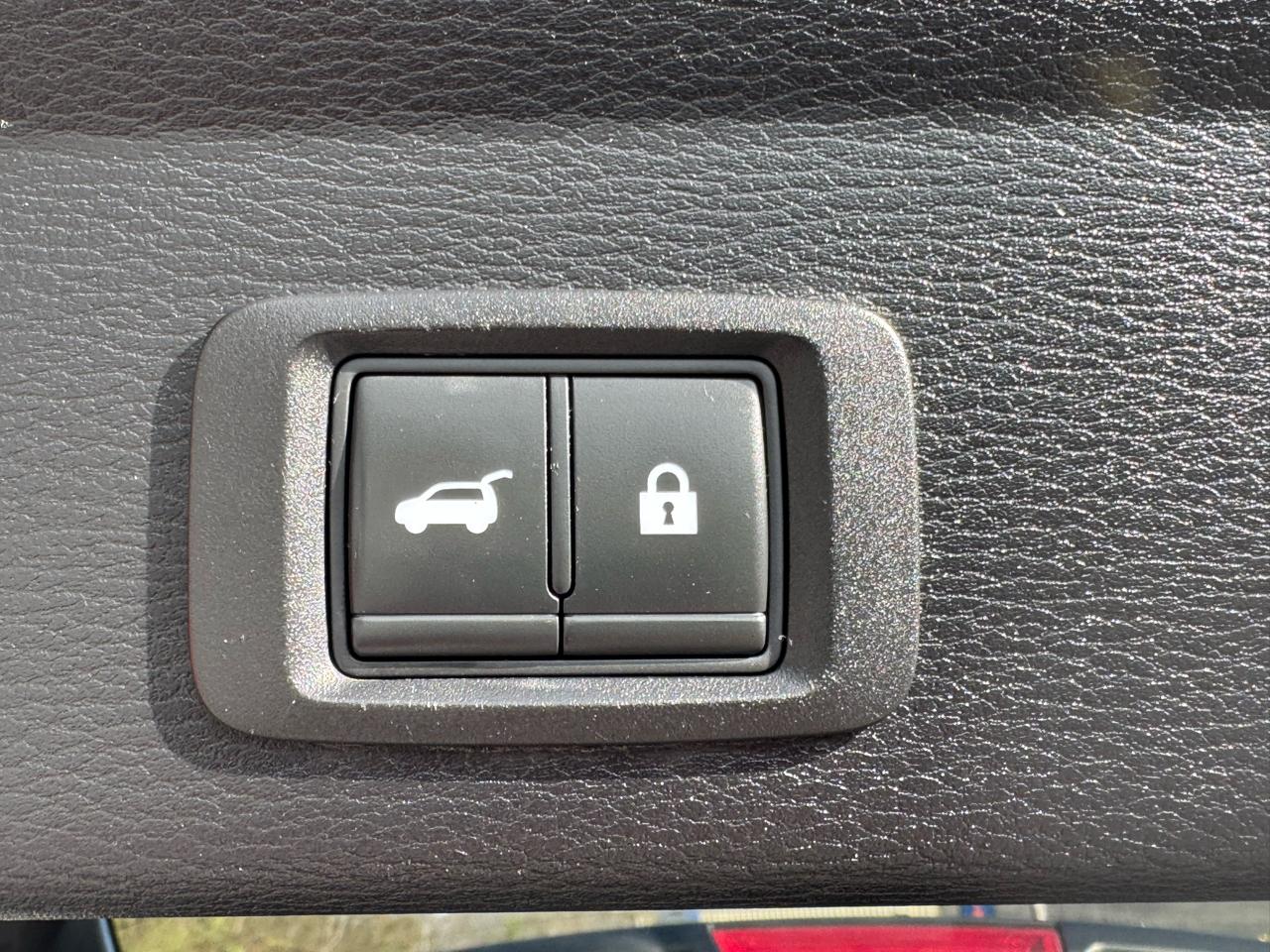 Mitsubishi Outlander SE Launch Edition S-AWC 2022