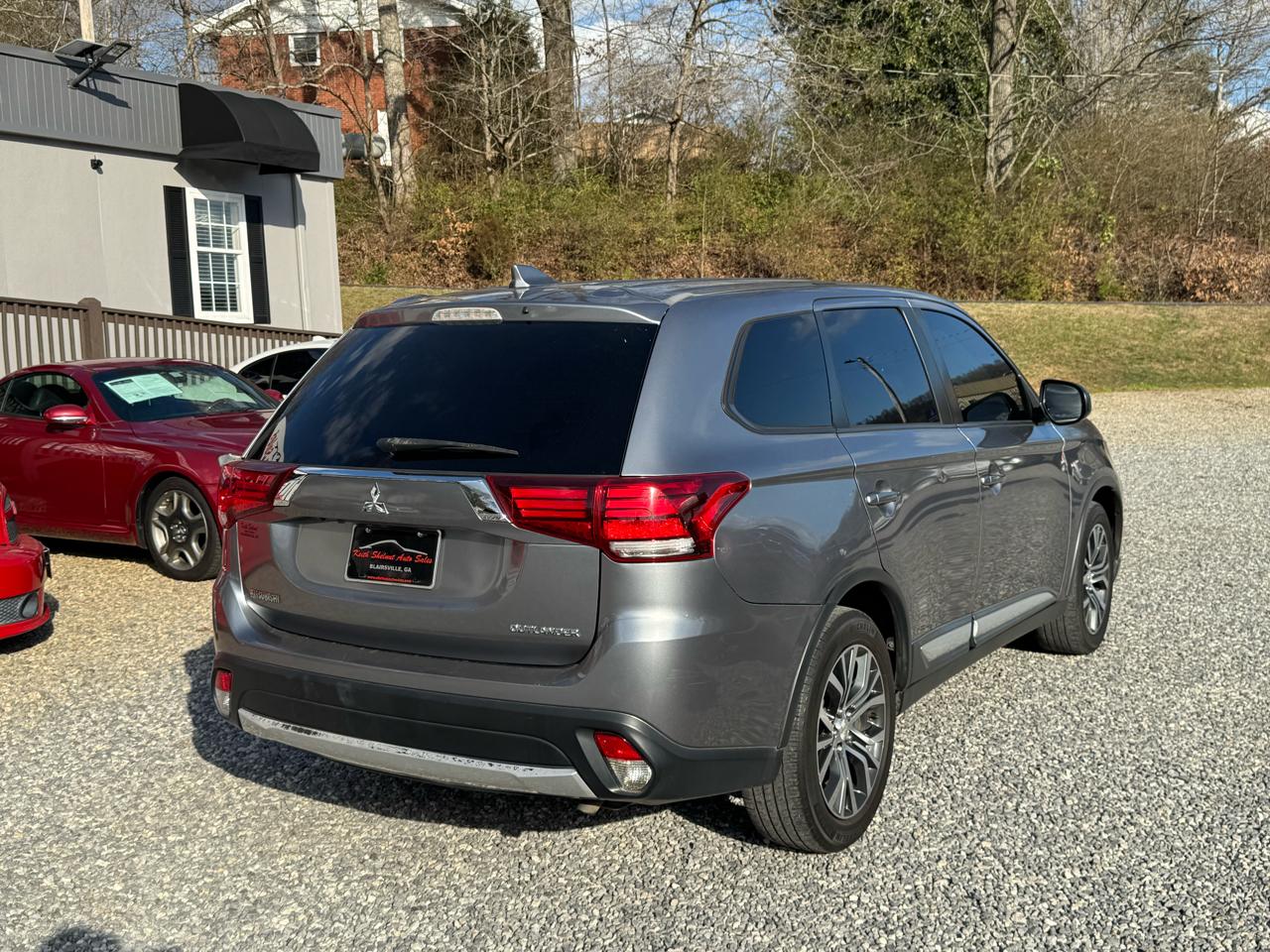 Mitsubishi Outlander ES FWD 2018