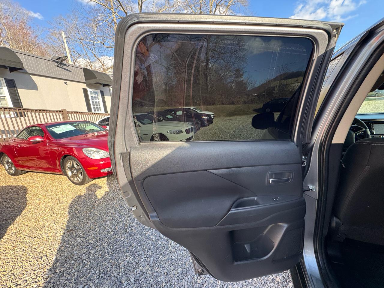 Mitsubishi Outlander ES FWD 2018