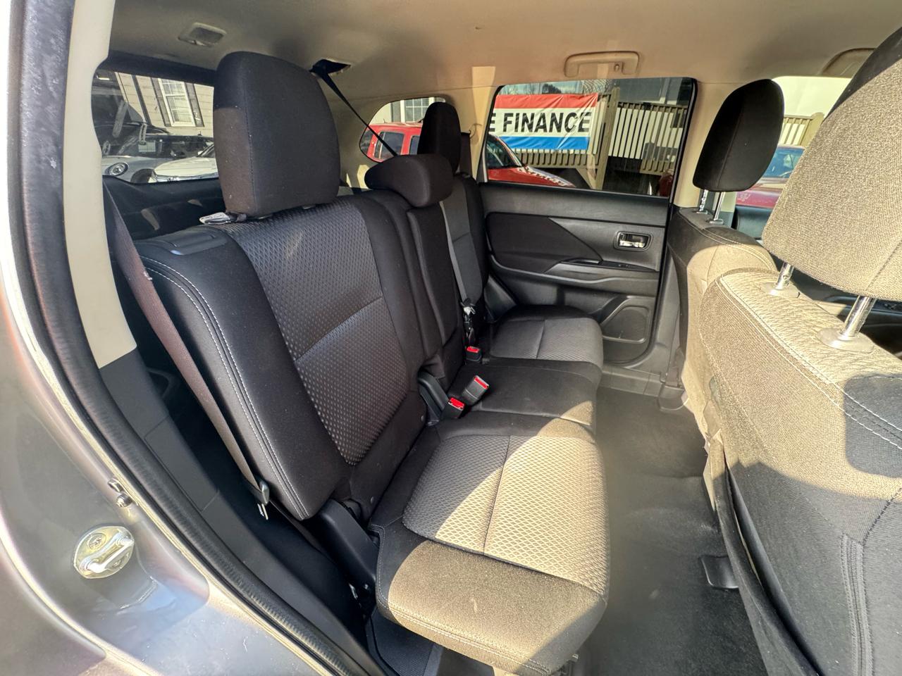 Mitsubishi Outlander ES FWD 2018