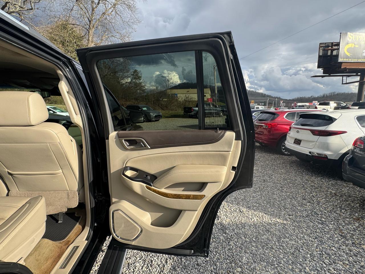 GMC Yukon 4WD 4dr Denali 2017