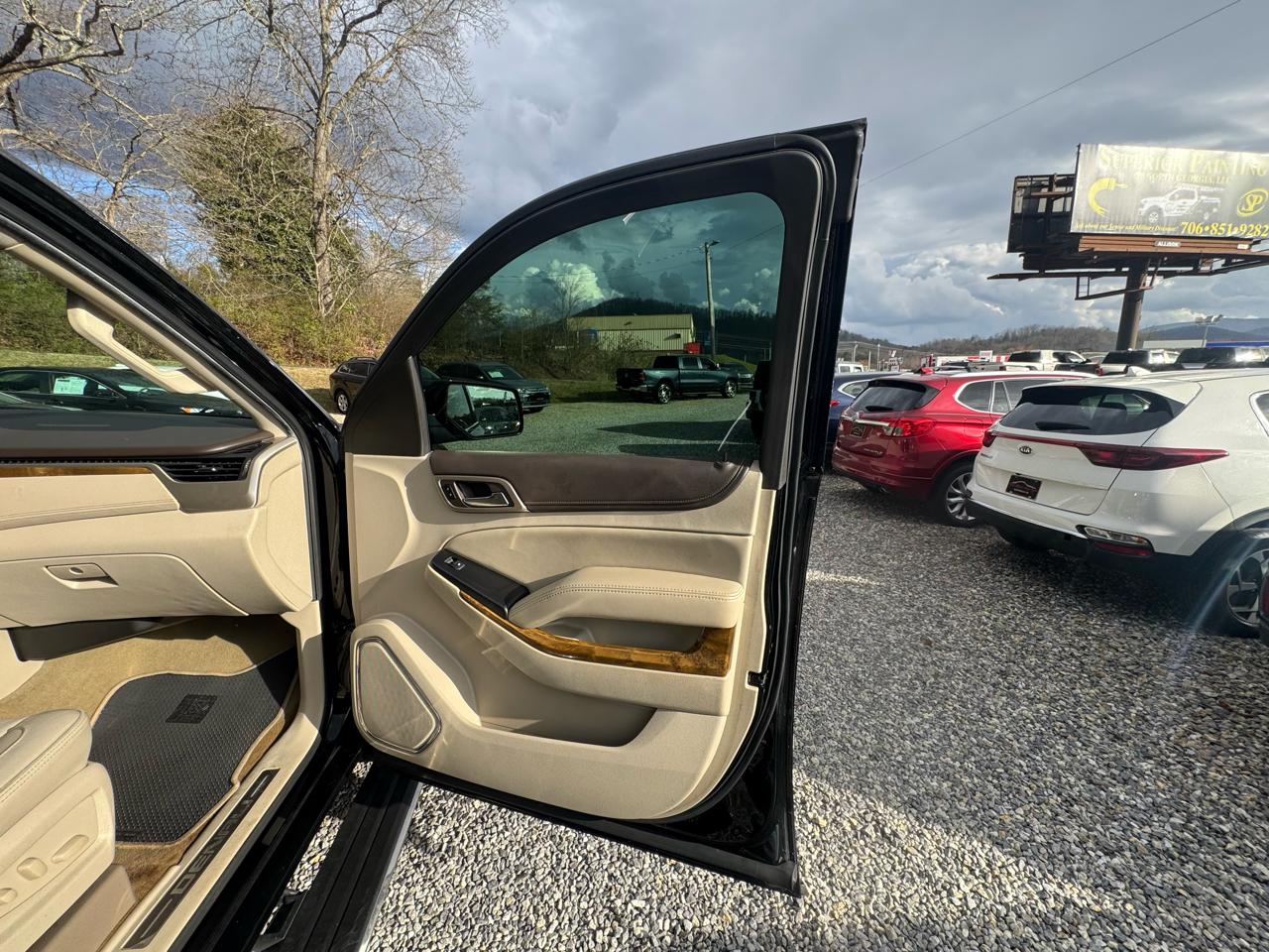 GMC Yukon 4WD 4dr Denali 2017