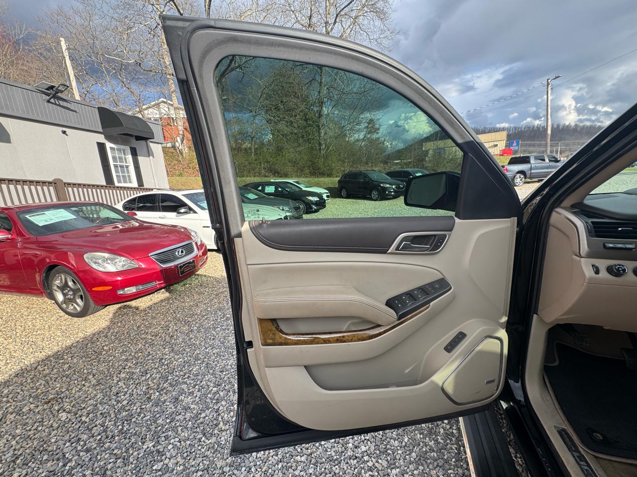 GMC Yukon 4WD 4dr Denali 2017