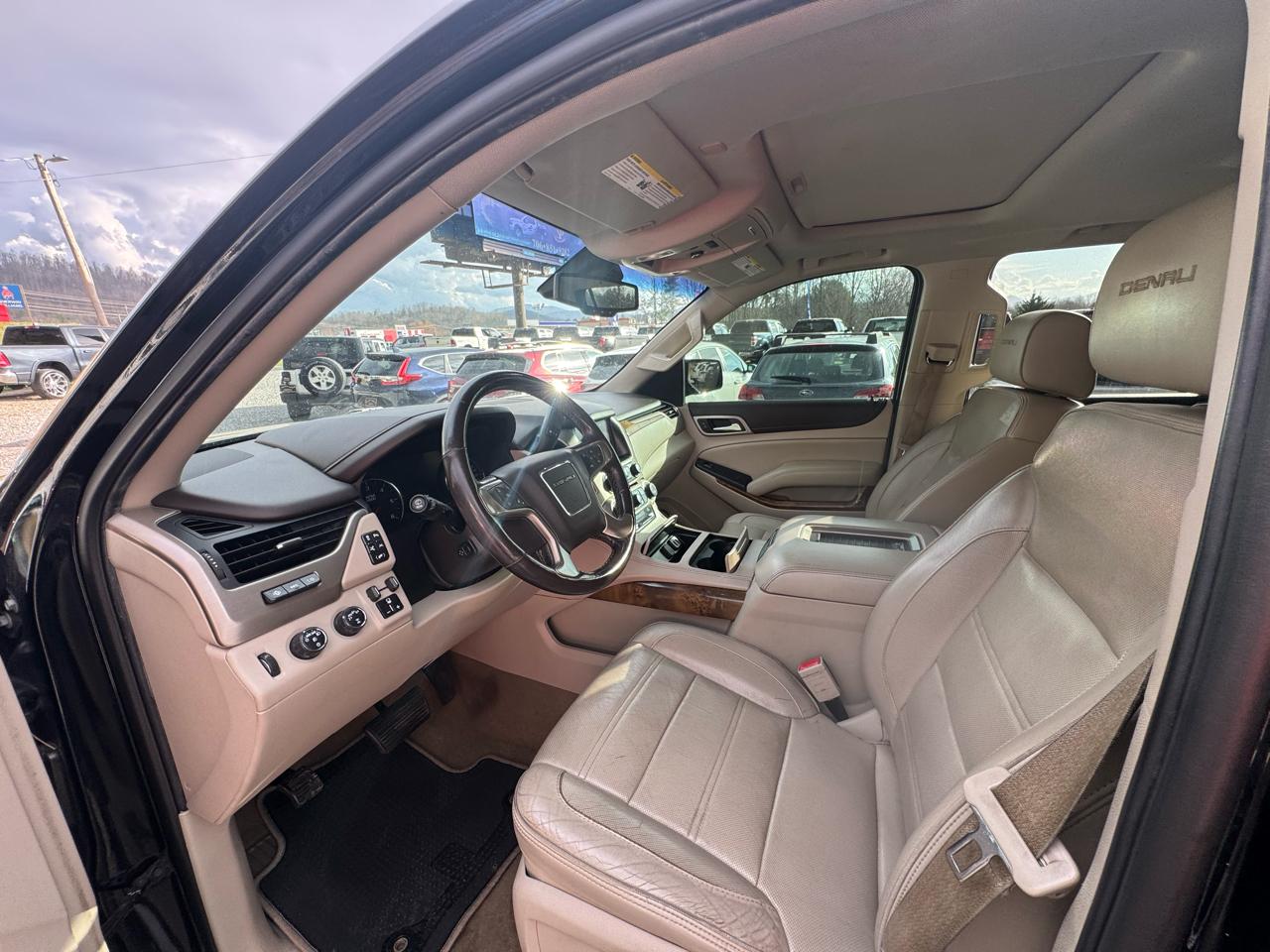 GMC Yukon 4WD 4dr Denali 2017