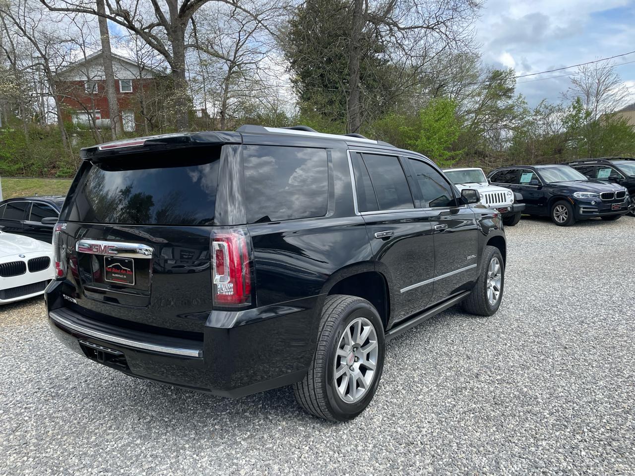 GMC Yukon 4WD 4dr Denali 2017