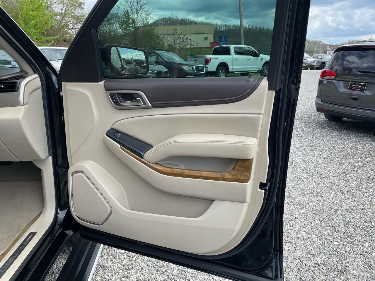 GMC Yukon 4WD 4dr Denali 2017