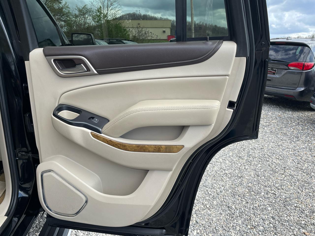 GMC Yukon 4WD 4dr Denali 2017