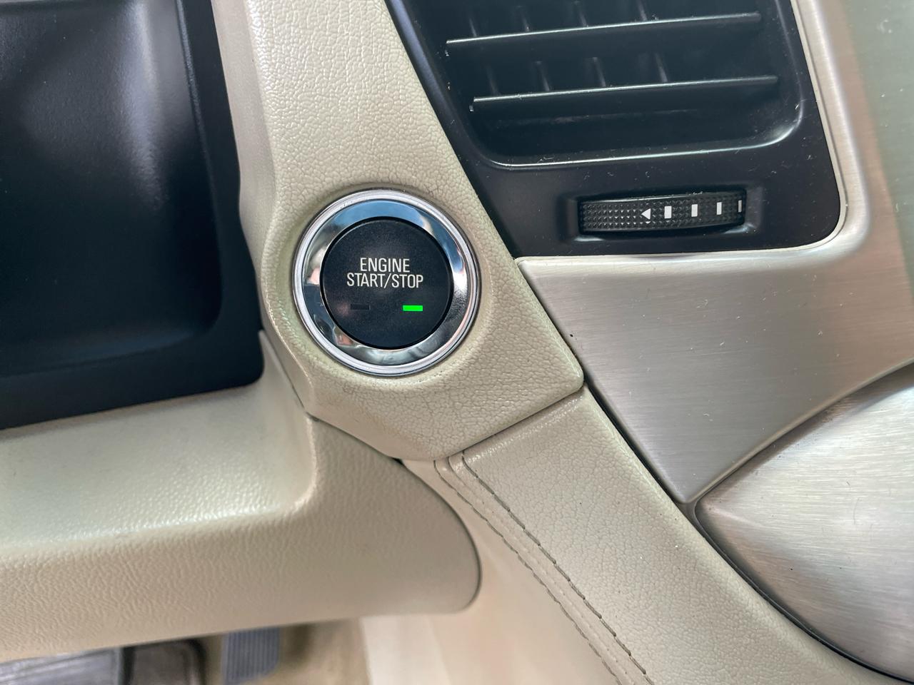 GMC Yukon 4WD 4dr Denali 2017