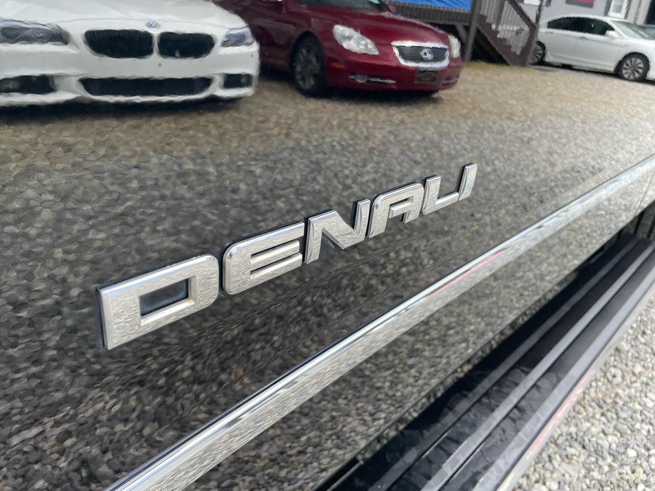 GMC Yukon 4WD 4dr Denali 2017