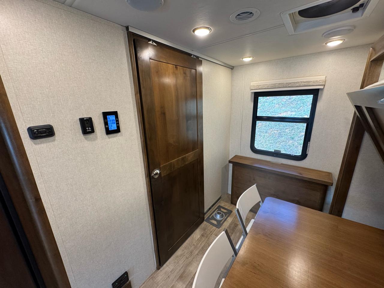 Mercedes-Benz Sprinter 3500 Super High Roof Ext Cargo Van 170 WB 2019