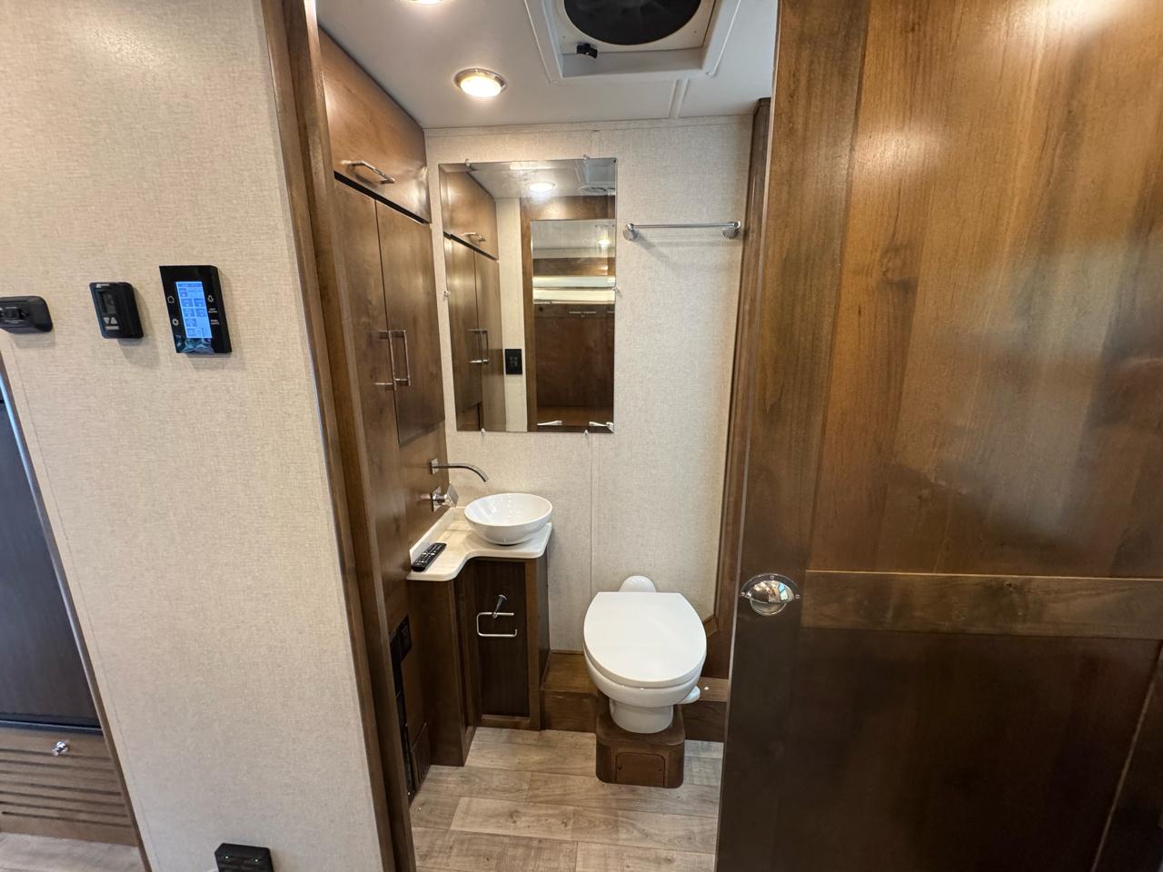 Mercedes-Benz Sprinter 3500 Super High Roof Ext Cargo Van 170 WB 2019