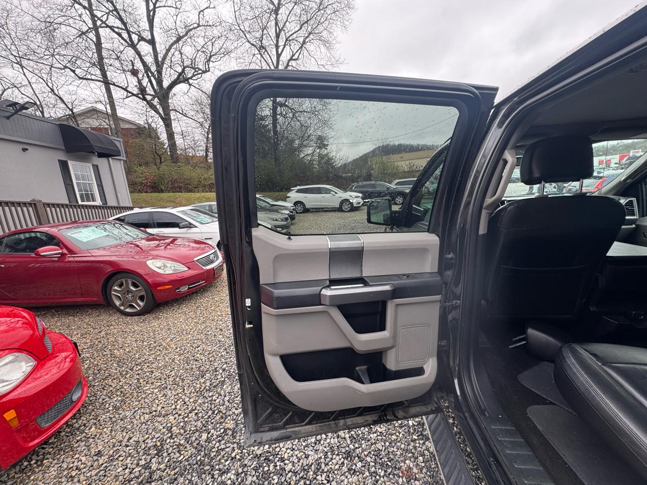 Ford F-150 4WD SuperCrew 145" XLT 2015