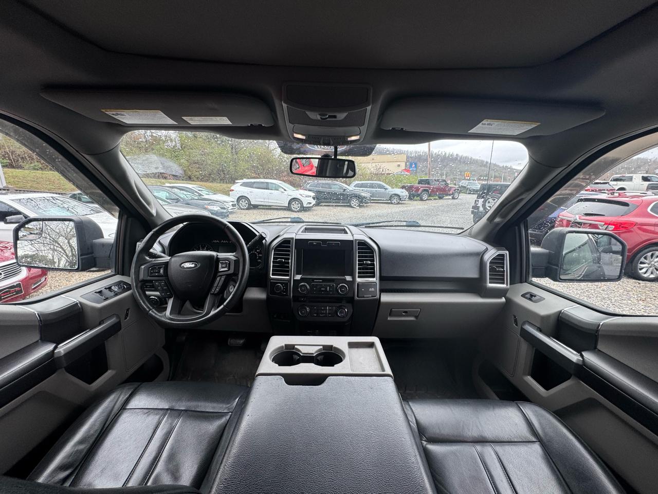 Ford F-150 4WD SuperCrew 145" XLT 2015