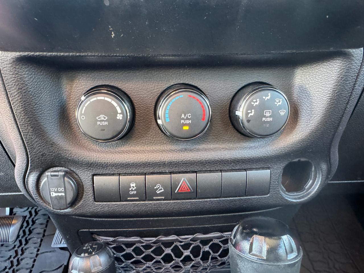 Jeep Wrangler 4WD 2dr Sport 2013