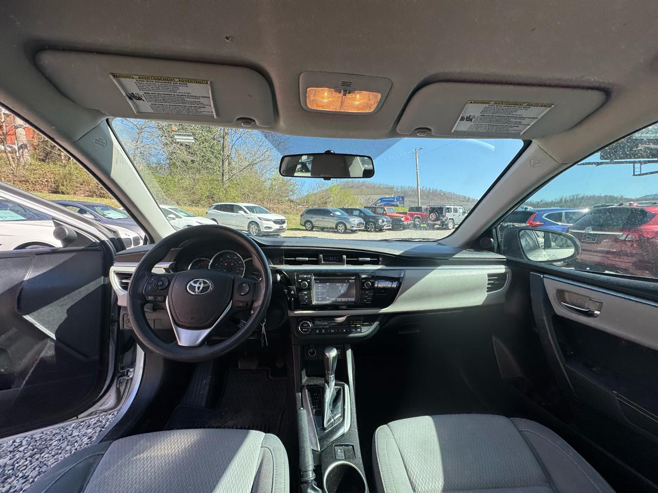 Toyota Corolla 4dr Sdn LE Auto 2014