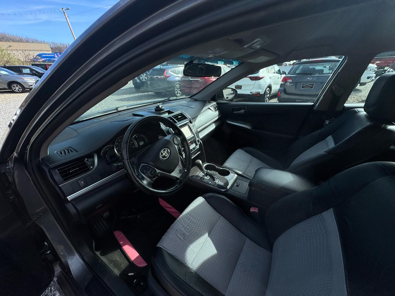 Toyota Camry 4dr Sdn SE Auto (Natl) 2014