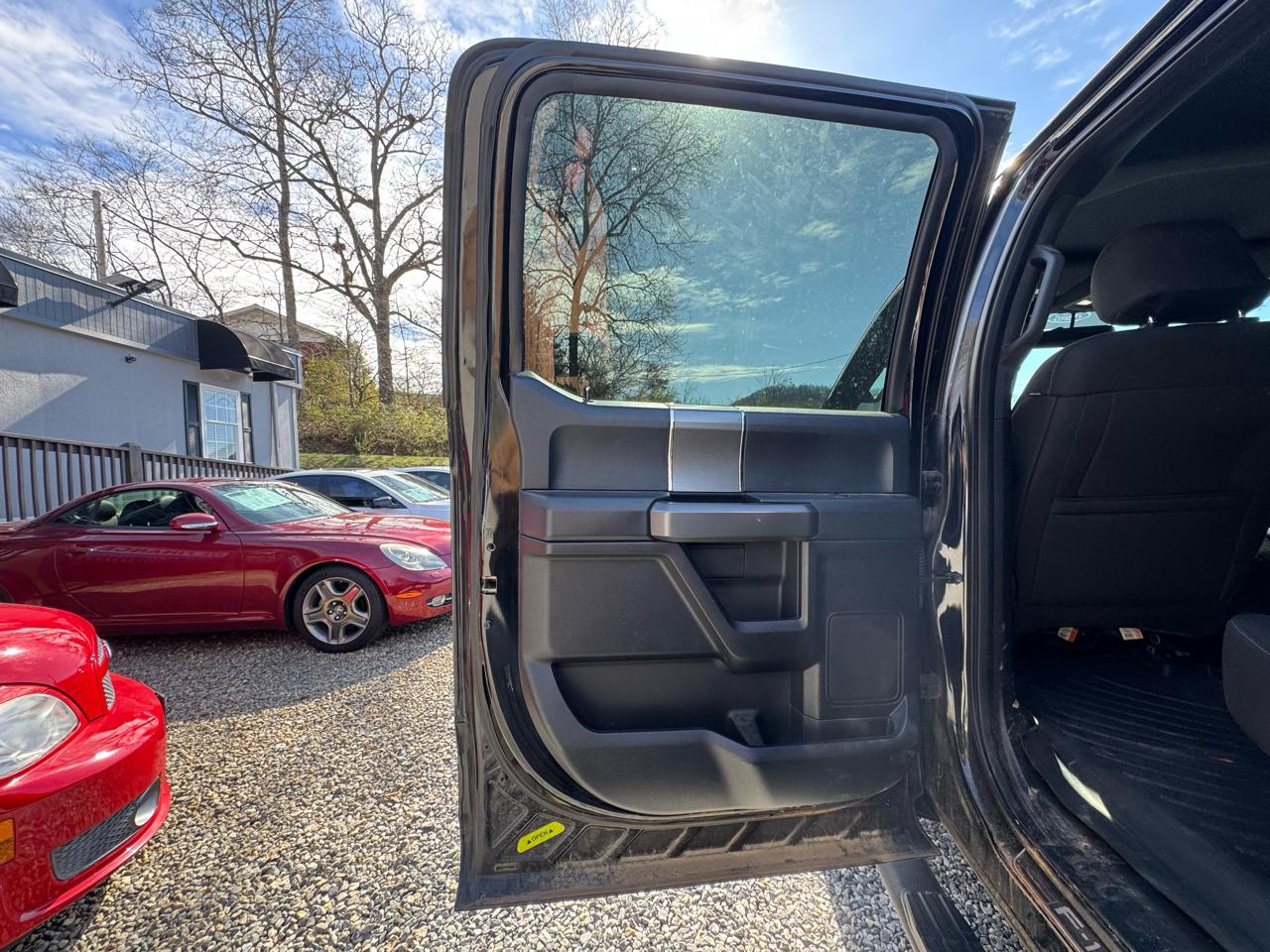 Ford F-150 4WD SuperCrew 150" XLT 2016