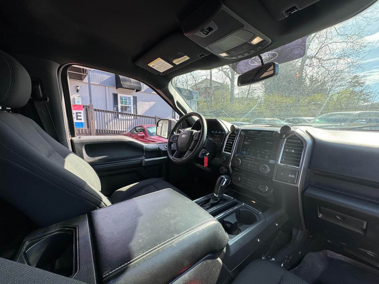 Ford F-150 4WD SuperCrew 150" XLT 2016