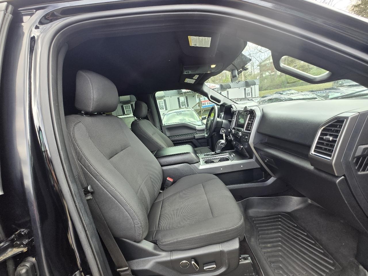 Ford F-150 4WD SuperCrew 150" XLT 2016