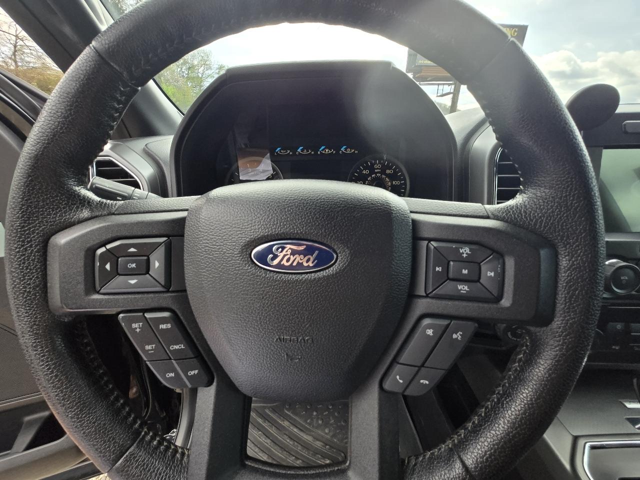 Ford F-150 4WD SuperCrew 150" XLT 2016