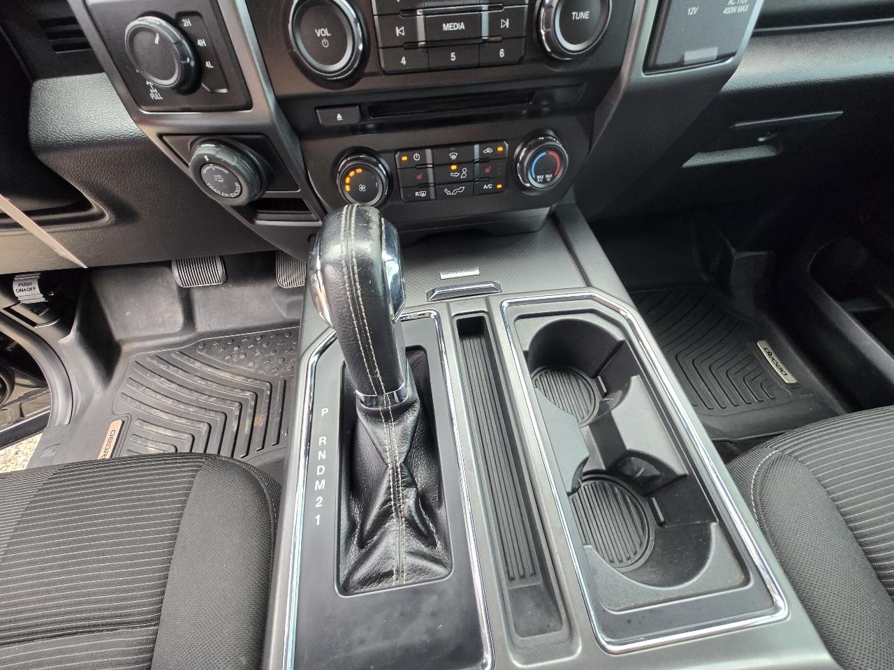 Ford F-150 4WD SuperCrew 150" XLT 2016