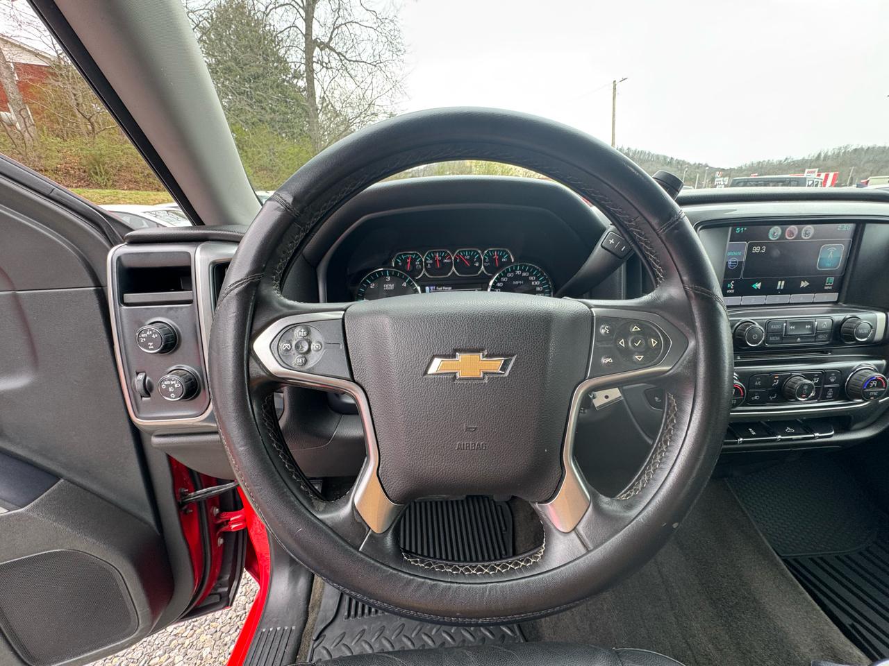 Chevrolet Silverado 1500 4WD Crew Cab 153.0" LT w/1LT 2015